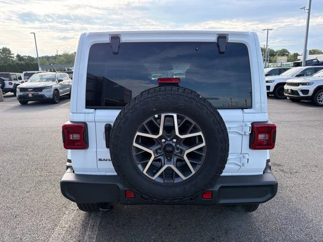 New 2026 White Jeep Sahara image 4