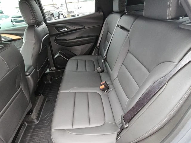 Used 2023 Gray Chevrolet ACTIV image 28