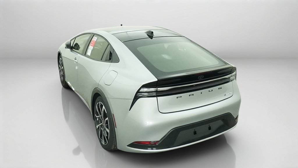 New 2026 Cutting Edge Toyota XSE image 13