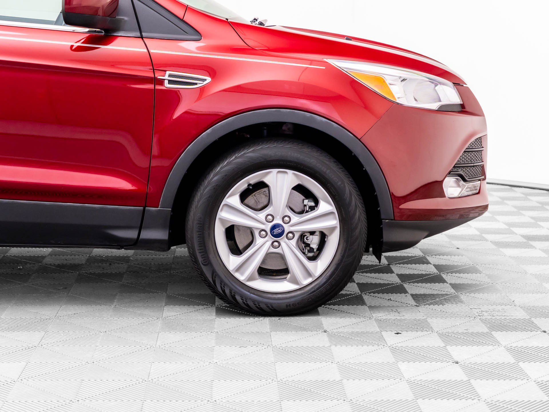 Used 2014 Red Ford SE image 31