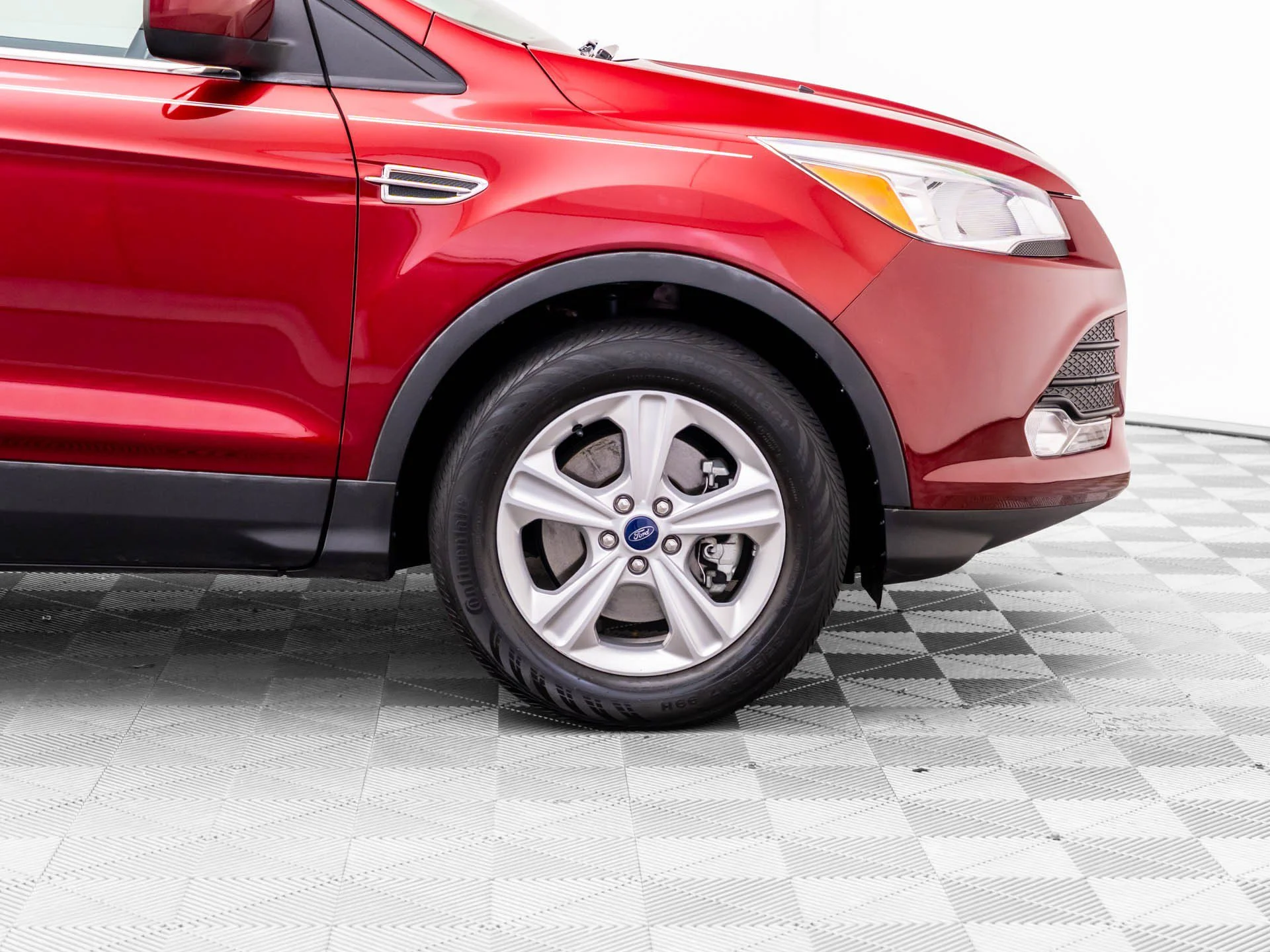 Used 2014 Red Ford SE image 31