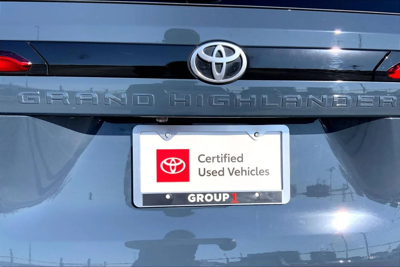 Used 2024 Storm Cloud Toyota XLE image 10