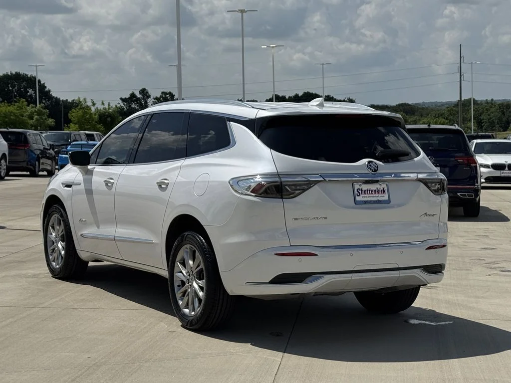 Used 2023 White Buick Avenir image 4