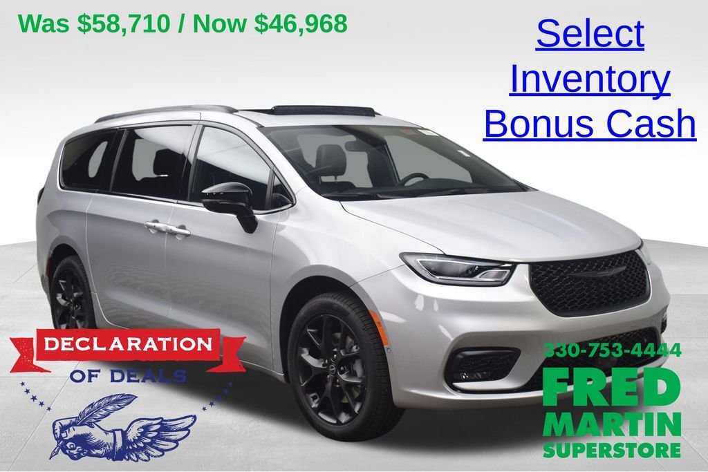 2026 Chrysler Pacifica Limited AWD's photo