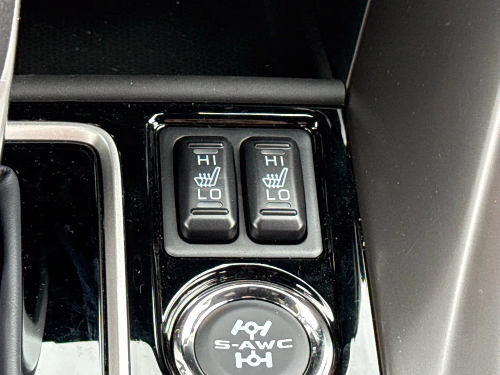 2025 Mitsubishi Eclipse Cross Black Edition - Photo 20