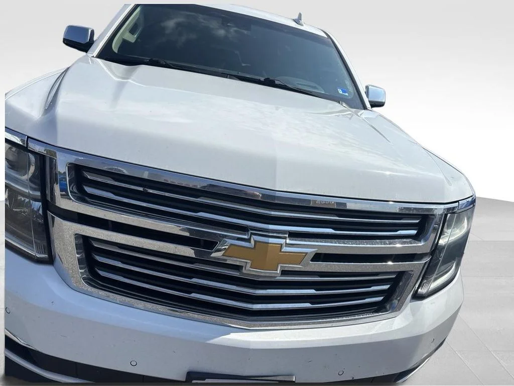 Used 2018 White Chevrolet Premier image 3