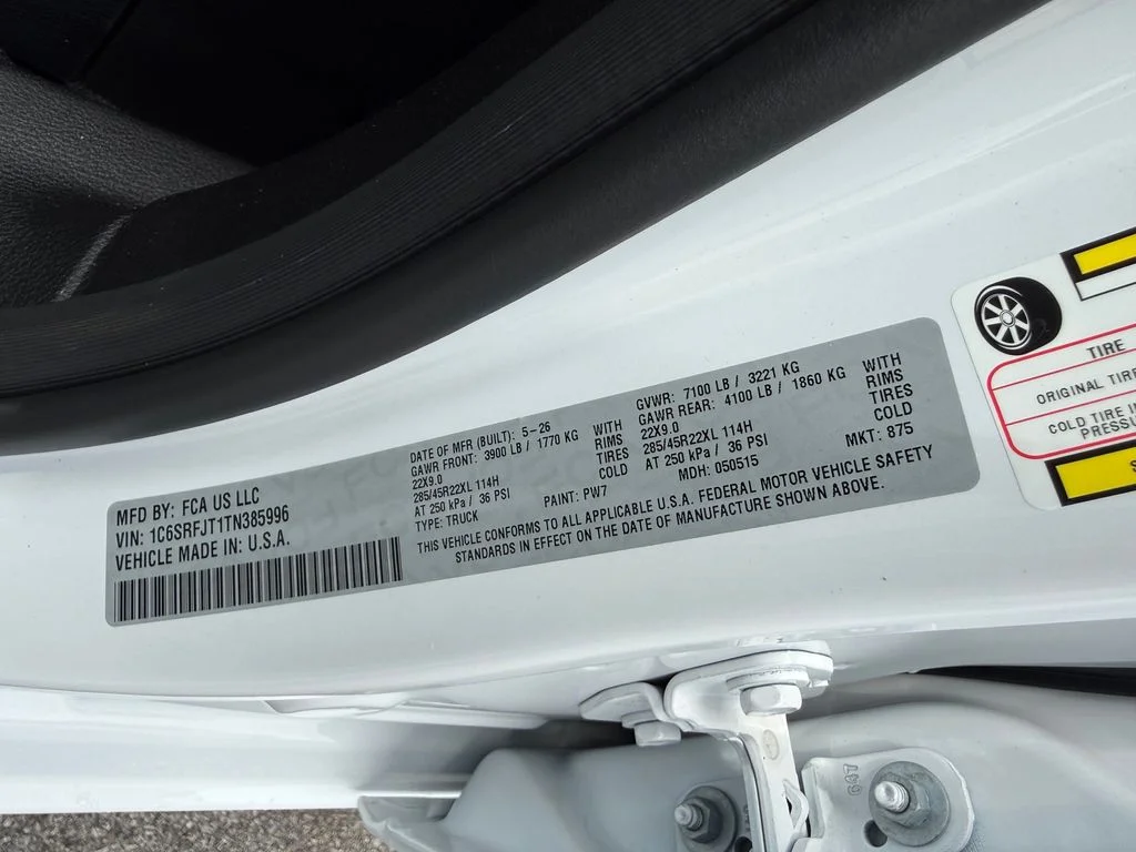 New 2026 Bright White Clear-Coat Exterior Paint RAM Laramie image 25