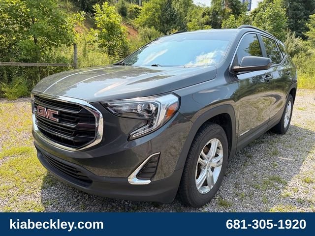 Used 2021 Gray GMC SLE image 2