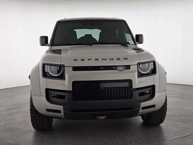New 2026 Borasco Grey Land Rover OCTA image 8