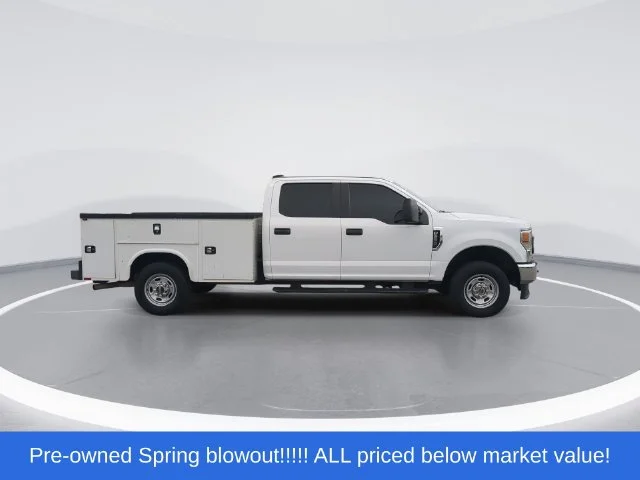 Used 2021 White Ford XL image 9