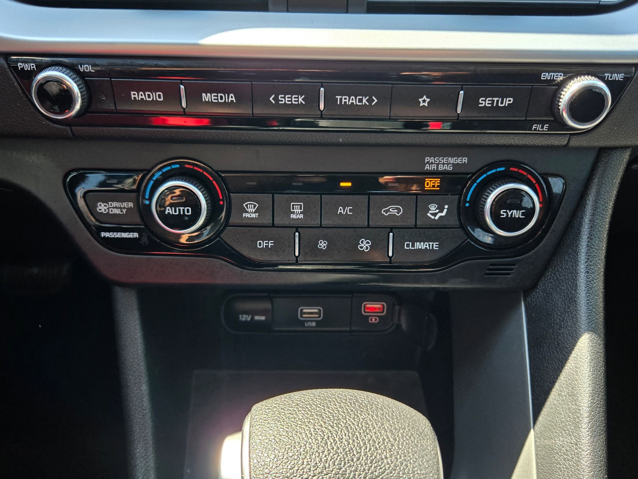 Used 2022 Steel Gray Kia LX image 28