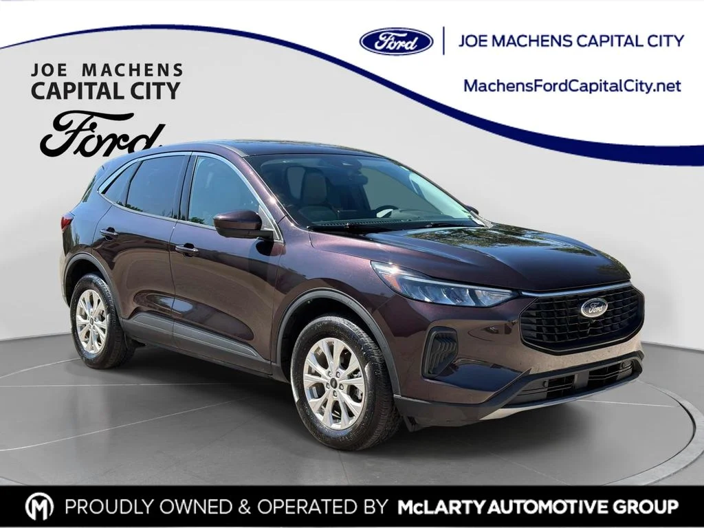 Used 2023 Cinnabar Red Ford Active image 1