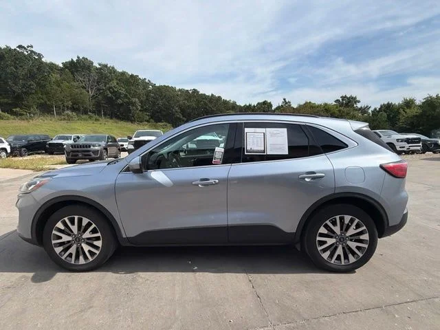 Used 2022 Blue Ford Titanium image 6