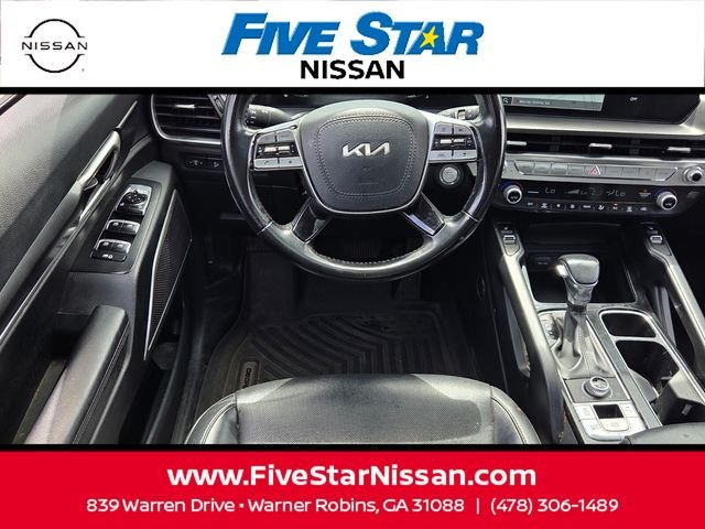 Used 2023 Red Kia S image 7