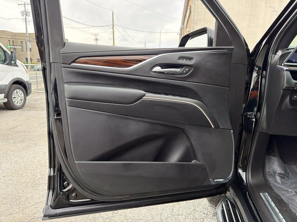 2023 Cadillac Escalade Luxury - Photo 39