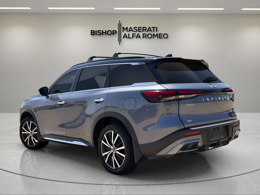 Used 2025 Blue INFINITI Autograph image 3