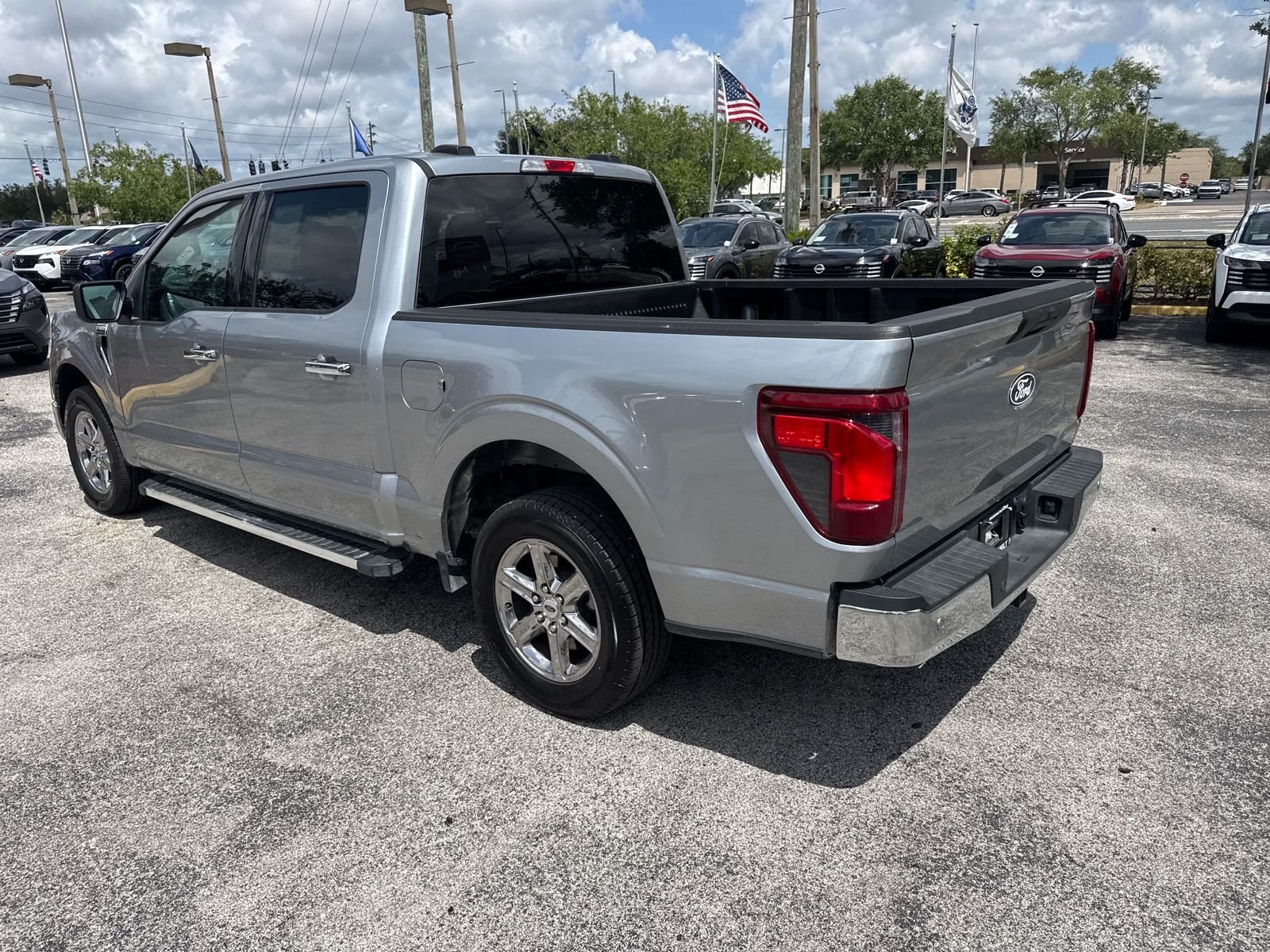 Used 2025 Silver Ford XLT image 8