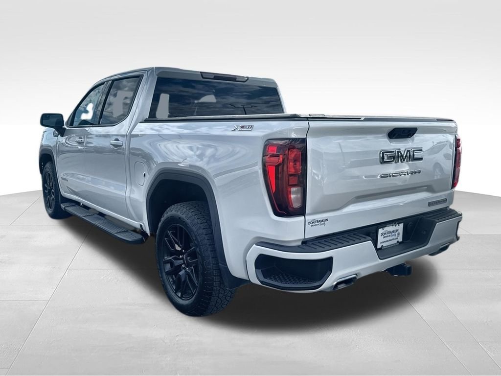 Used 2024 White GMC Elevation image 6