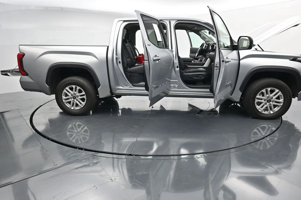 Used 2024 Silver Toyota SR5 image 27
