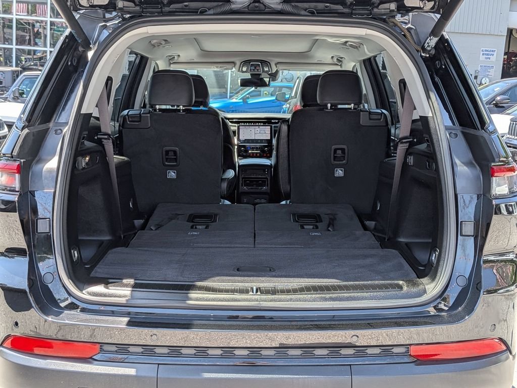 Used 2023 Black Jeep Limited image 8