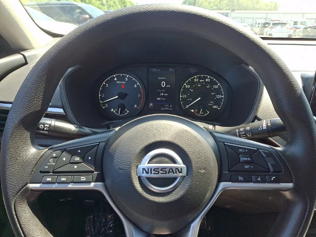 Used 2022 Black Nissan 2.5 S image 25