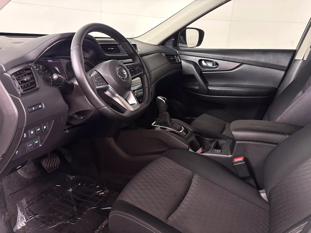 Used 2020 Silver Nissan SV image 23