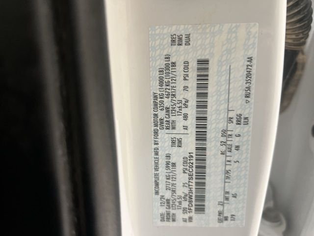 Used 2025 White Ford XL image 28