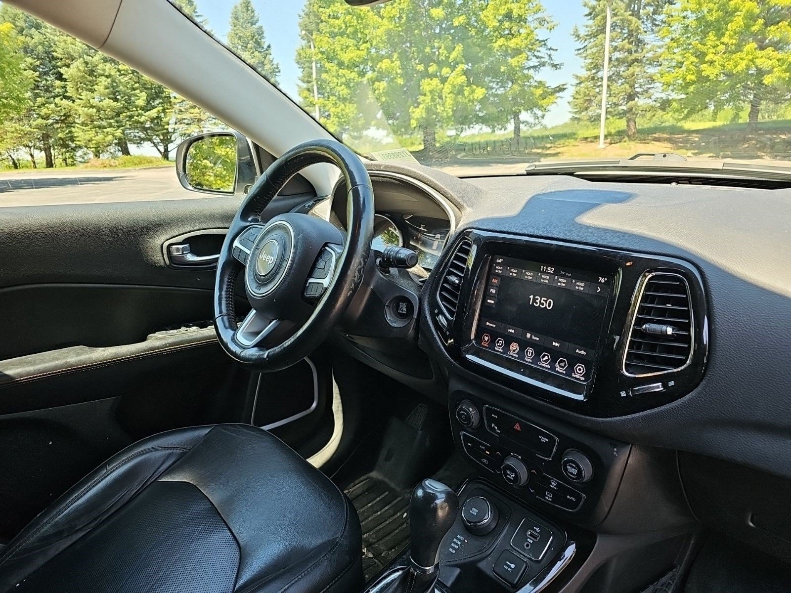 Used 2018 White Clearcoat Jeep Limited image 9