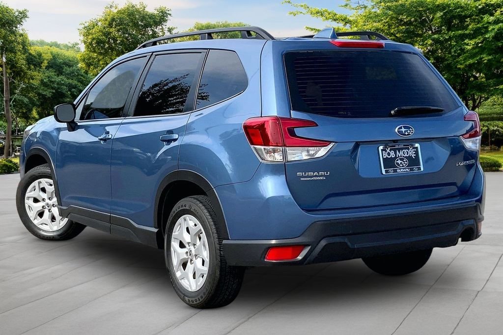 Used 2023 Blue Subaru Base image 4