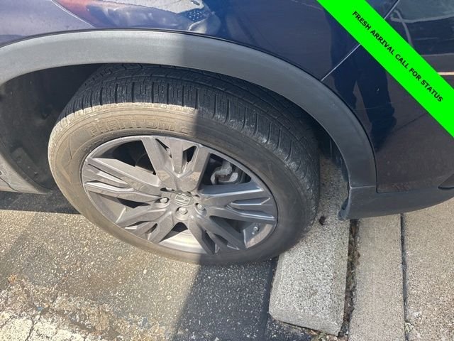 Certified Used 2019 Obsidian Blue Pearl Honda EX-L image 5