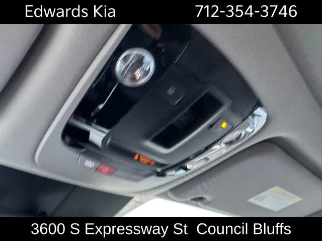 2025 Kia Sorento S - Photo 28