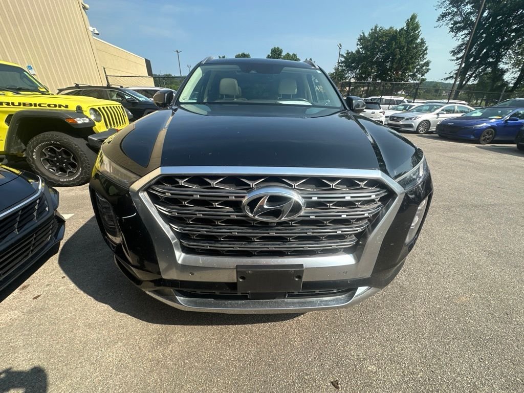 Used 2020 Black Hyundai Limited image 2