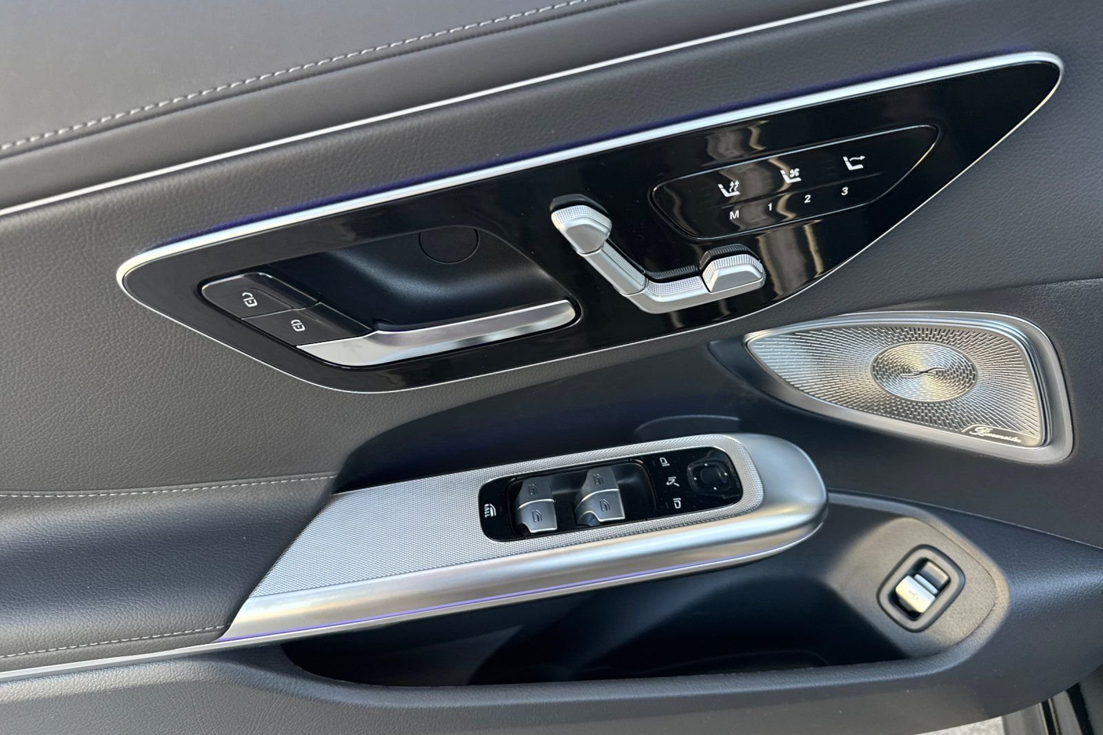 New 2027 Obsidian Black Metallic Mercedes-Benz CLE 300 image 23