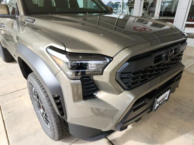 2026 Toyota Tacoma TRD Off Road - Photo 8