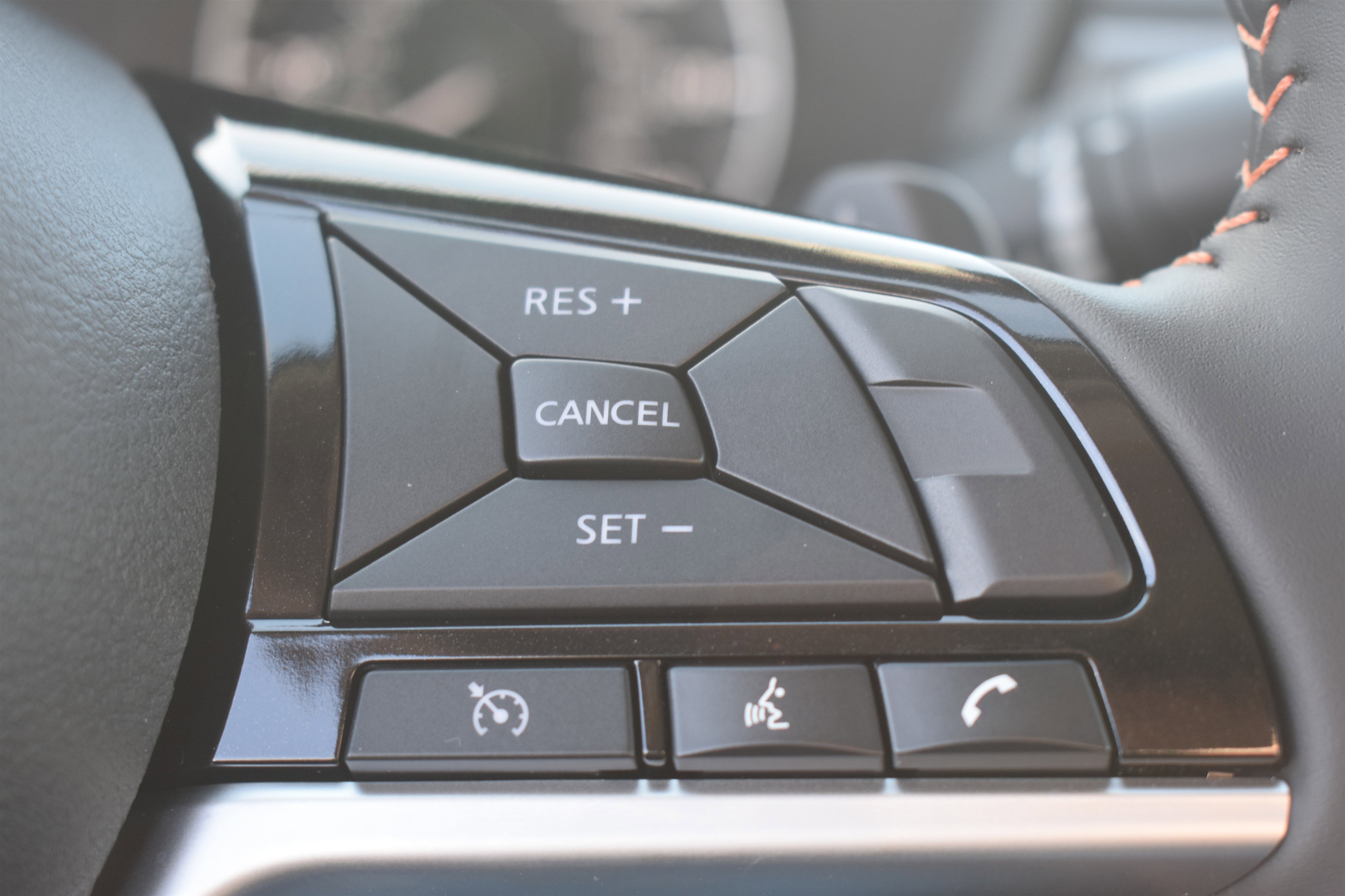 Used 2025 Super Black Nissan SR image 21