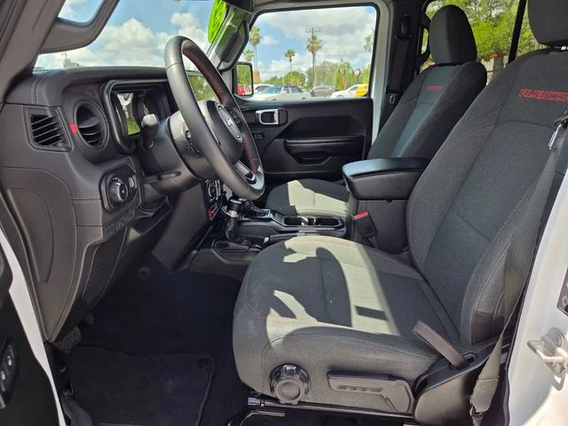 Used 2024 White Jeep Rubicon image 13