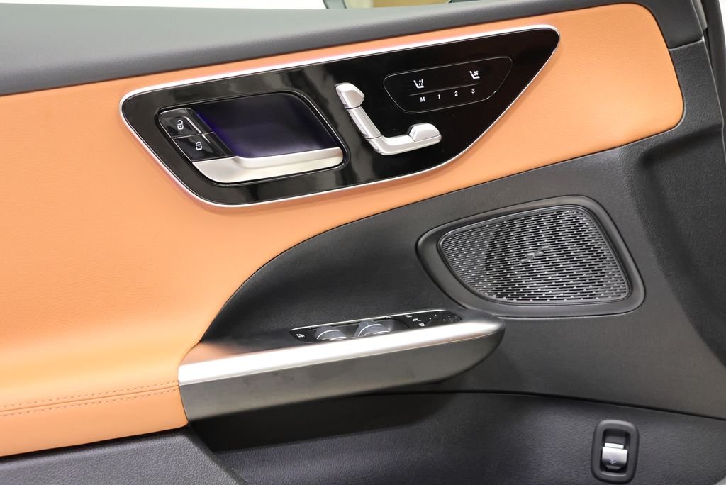 New 2026 Polar White Mercedes-Benz C 300 image 31