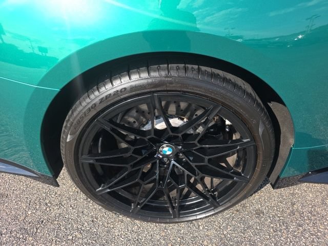 Used 2025 Isle Of Man Green Metallic BMW Base image 10