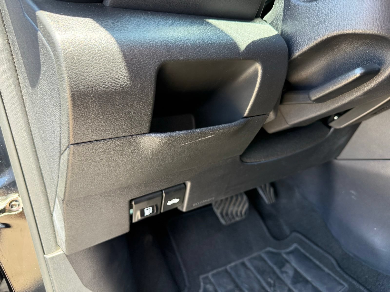 2024 Nissan Kicks SR - Photo 13
