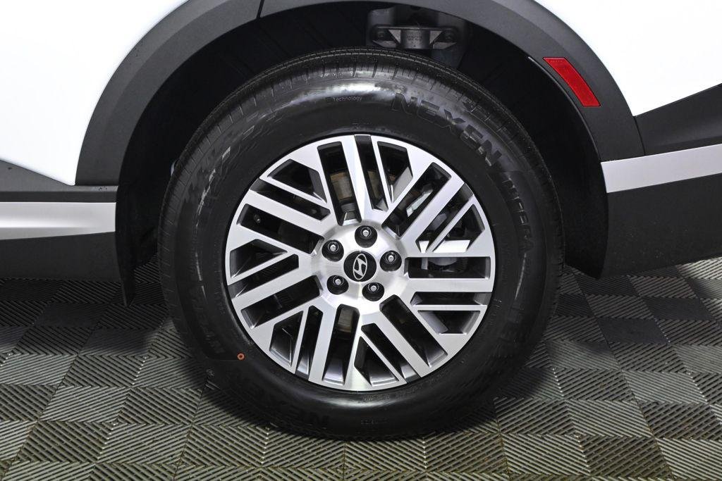 New 2026 White Pearl Hyundai SEL AWD image 20
