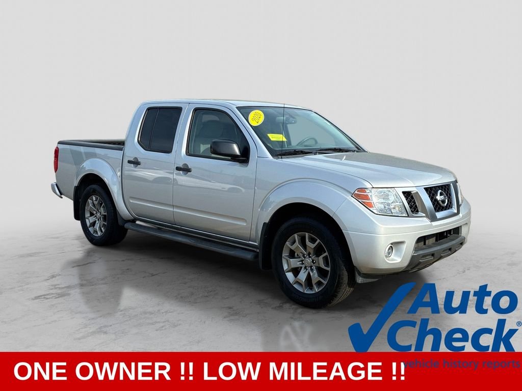 Used 2020 Silver Nissan SV image 3