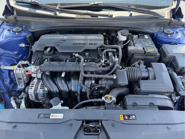 Used 2022 Blue Hyundai Limited image 19