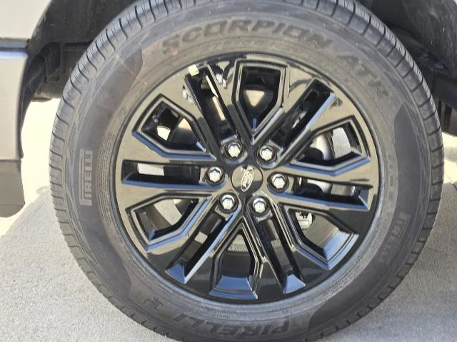 New 2026 Carbonized Gray Metallic Ford XLT image 27
