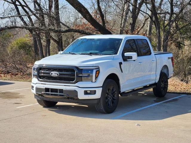 New 2026 Oxford White Ford Lariat® image 24