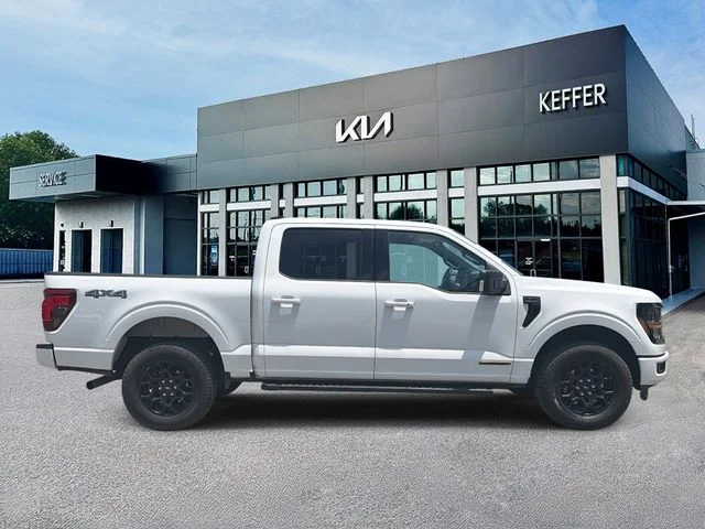 Used 2024 White Ford XLT image 9