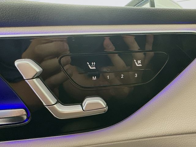 New 2026 Polar White Mercedes-Benz GLC 300 image 20