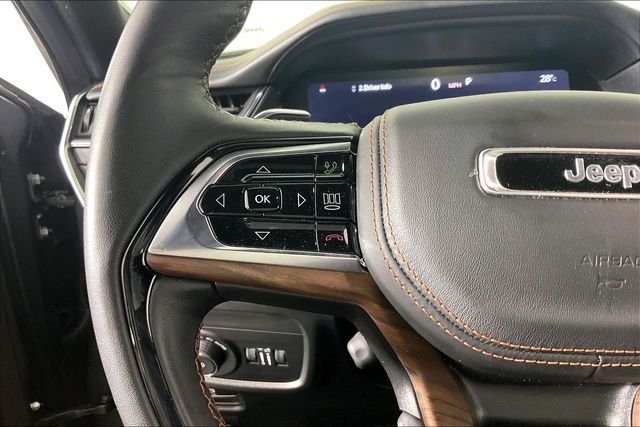 Used 2025 Gray Jeep Summit image 10