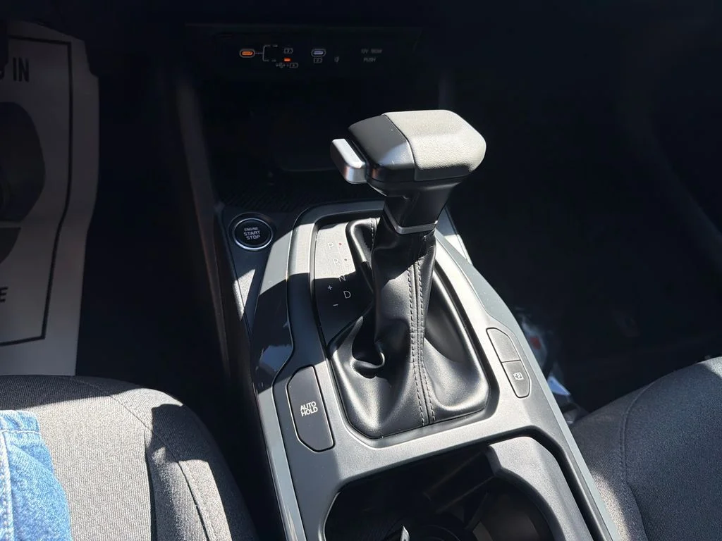 Used 2025 Interstellar Gray Kia EX image 23