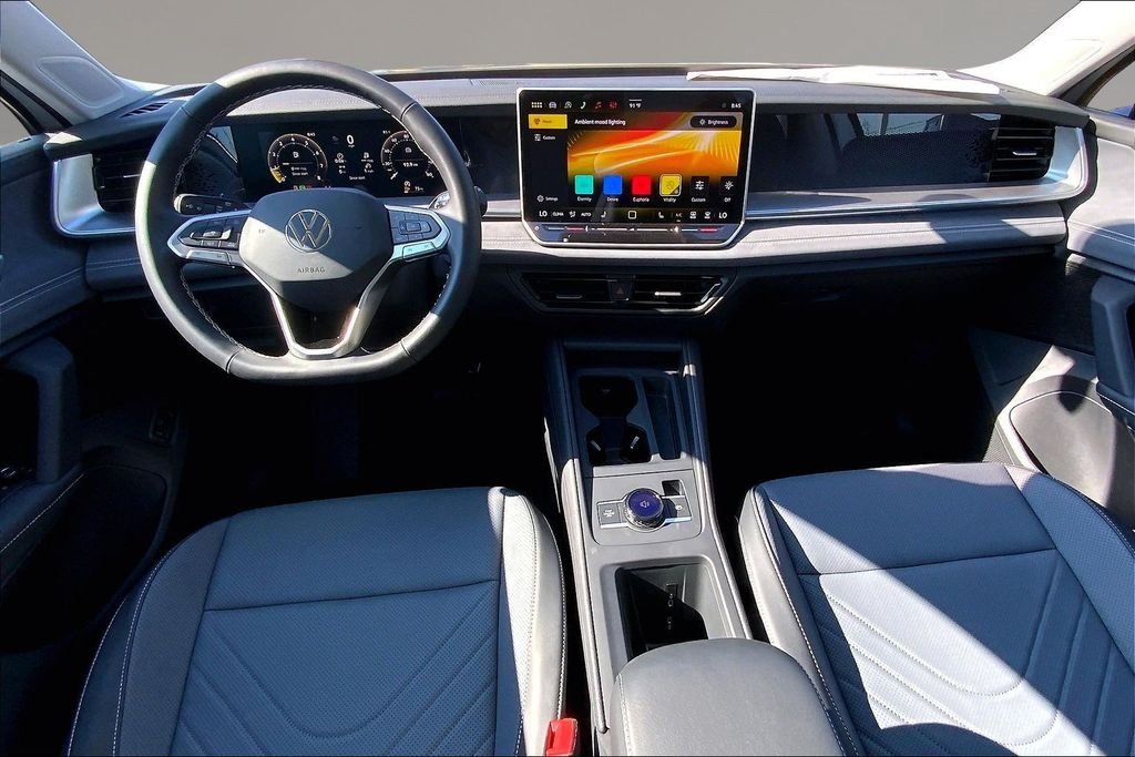 New 2026 Pure White Volkswagen 2.0T SE image 5