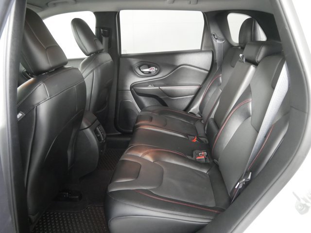 Used 2022 Bright White Clearcoat Jeep Trailhawk w/ Technology Pkg & Comfort Pkg image 12